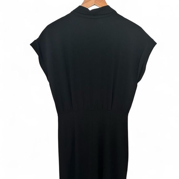 MM Lafleur Tory Dress in Black Size
6 Midi Faux Wrap Short Sleeve - Picture 7 of 11